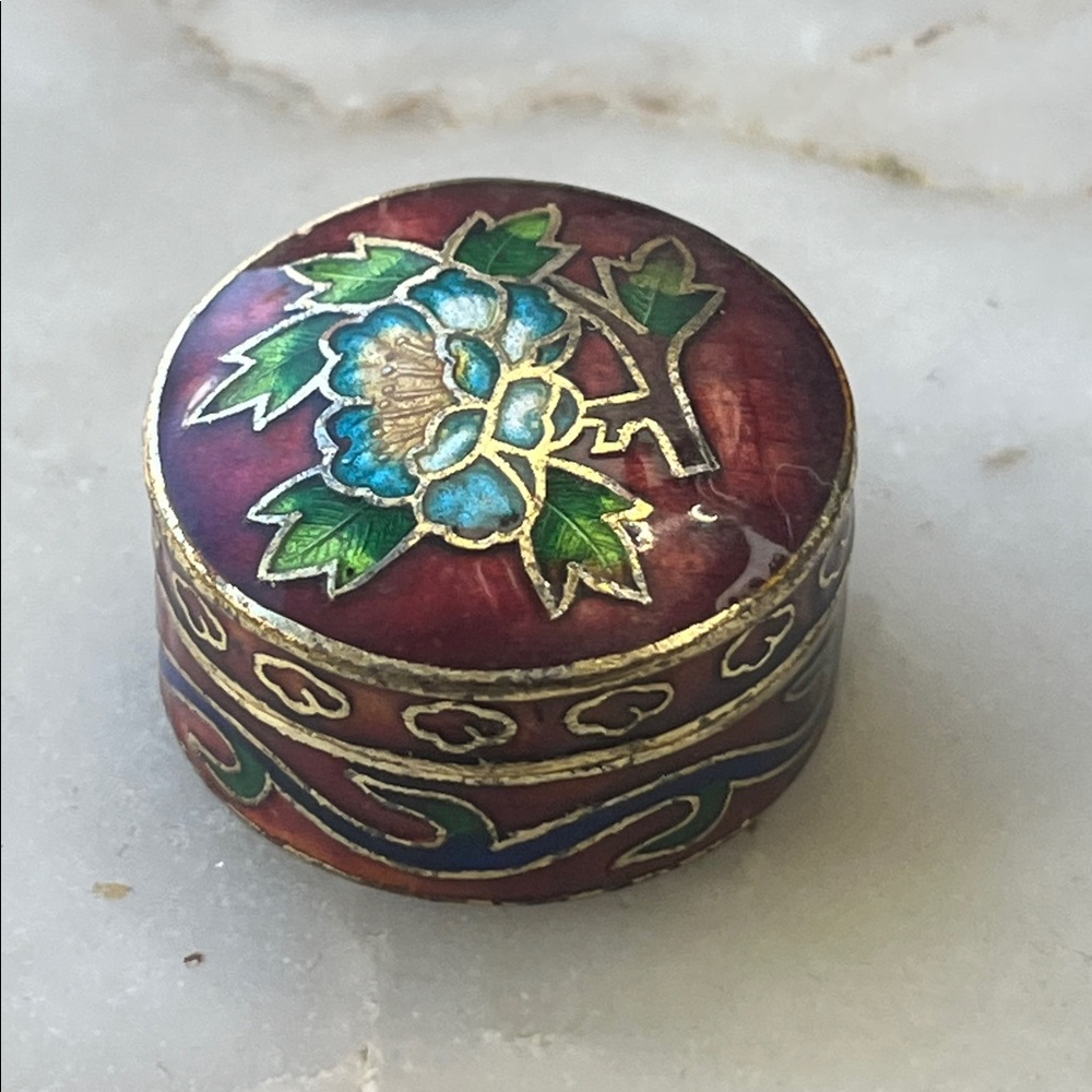 Hold for SHM Cloisonné trinket box